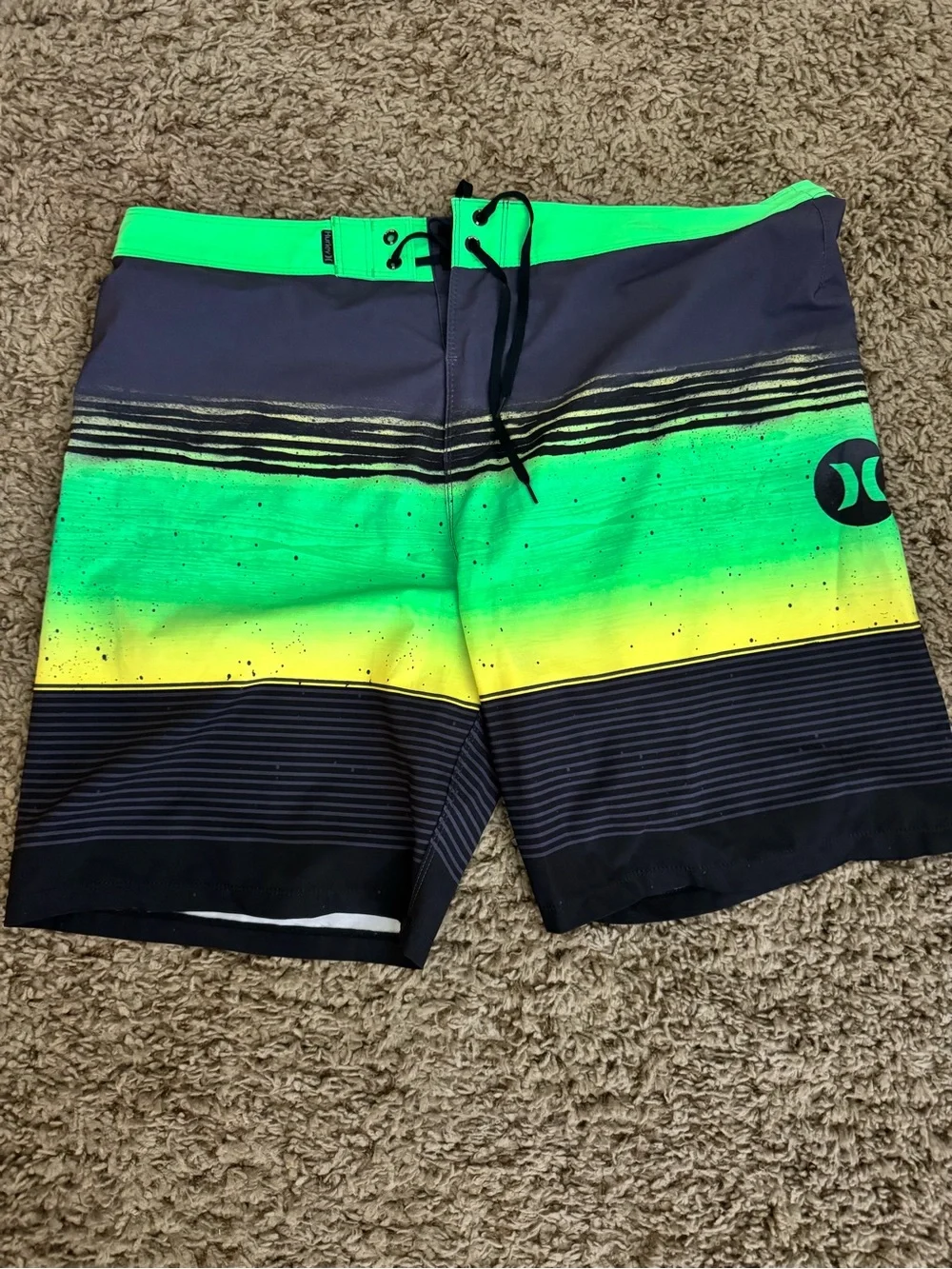 Hurley Men’s Green phantom Stripe Boardshorts